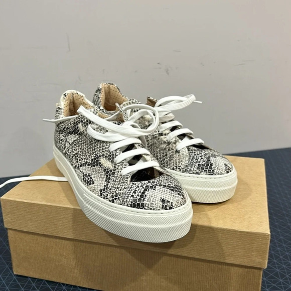 Sister  x Soeur Leyla Snake Platform Sneaker New in Box - Picture 8 of 11